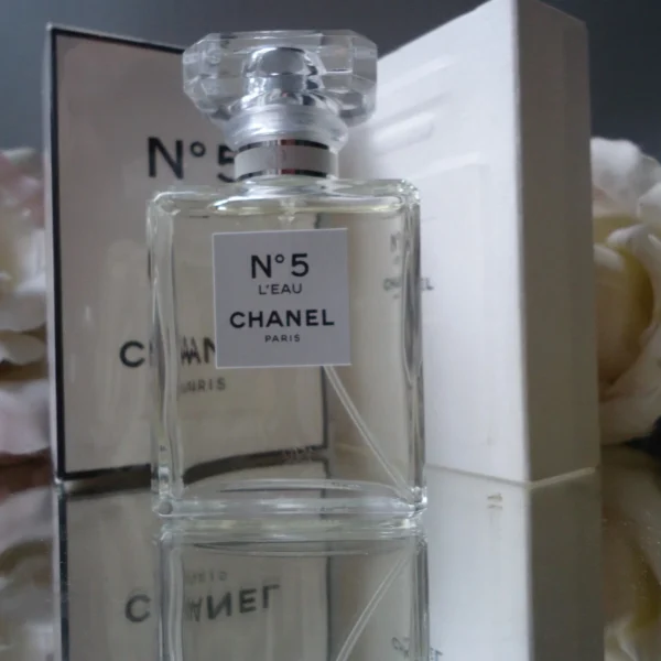Chanel N5 Paris Perfume – Iconic Luxury Floral Fragrance